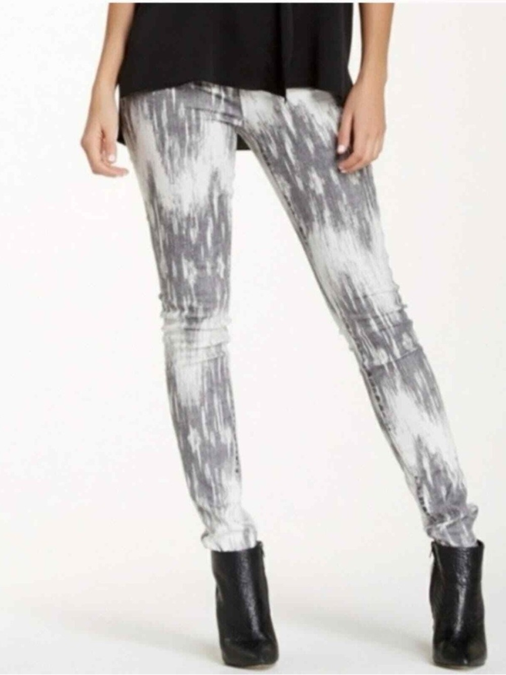 VINCE BEAT DOWN WHITE DYLAN SKINNY JEANS SZ 26